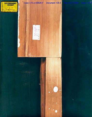 Growth rings of Exhibits A (club) and A12 (board from bed of Kimberley MacDonald)